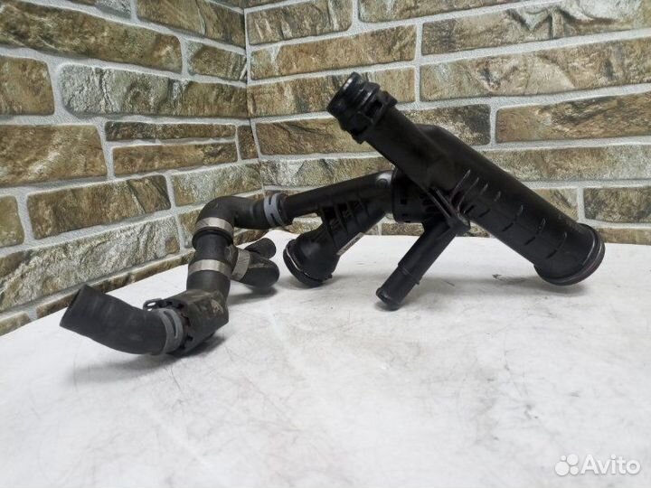 Корпус термостата Audi Q3 8U 2.0 TDI 2016