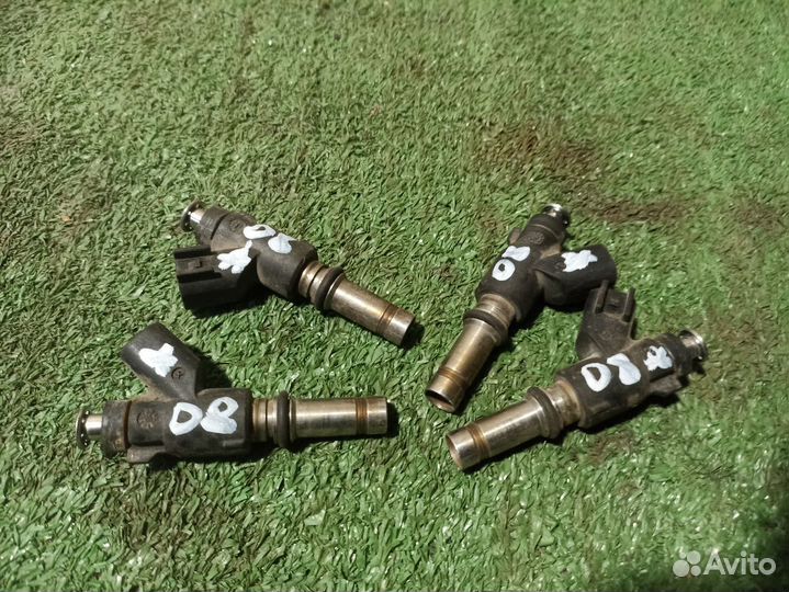 Форсунка топливная Опель Астра 1.8