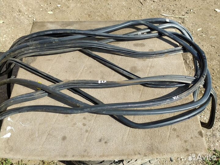 Комплект дверных уплотнителей lexus RX350