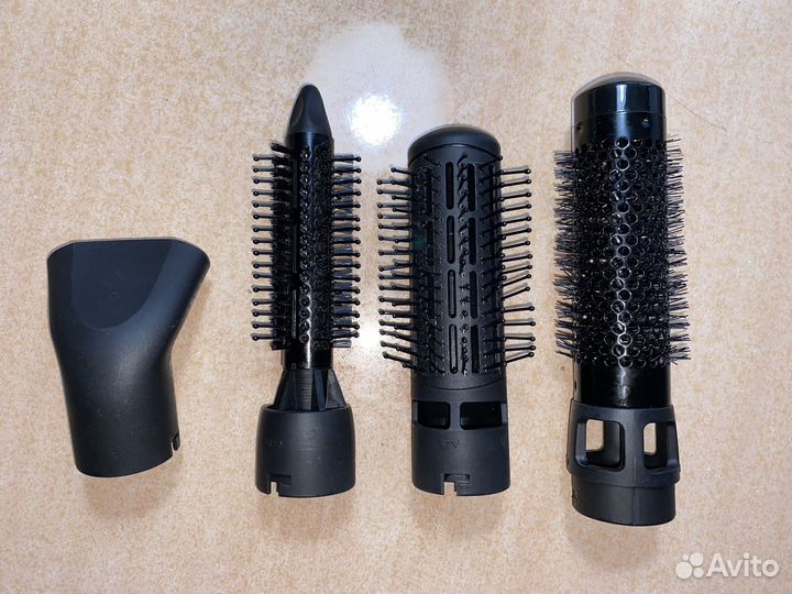 Фен-щетка Polaris PHS-1204i