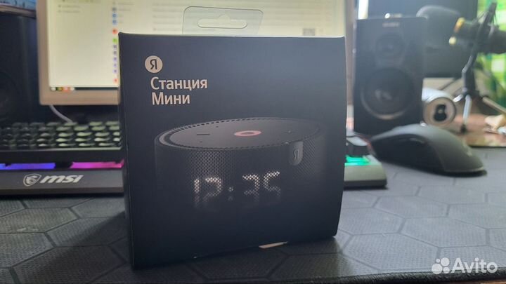 Яндекс Станция Мини с часами черная