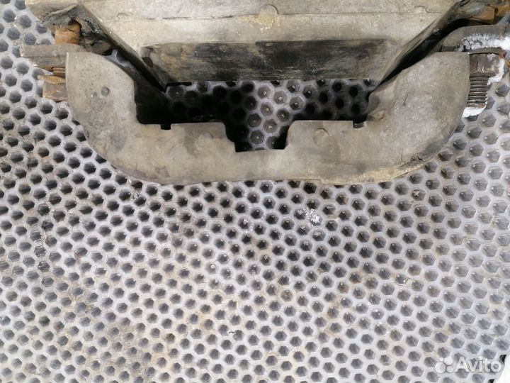 Подушка двигателя передняя верхняя кпп верхняя маз
