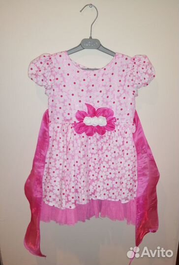 Платье нарядное 98