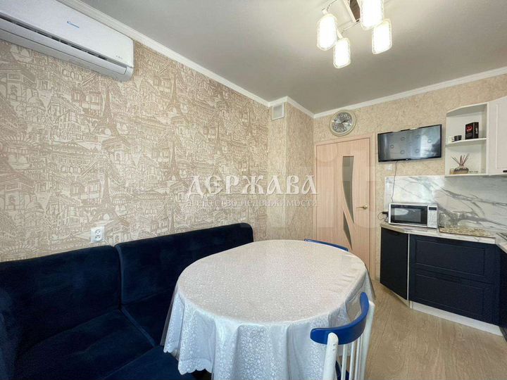 4-к. квартира, 81,5 м², 2/9 эт.