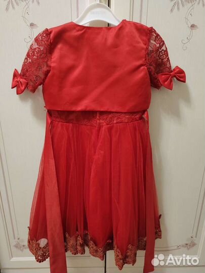 Нарядное платье