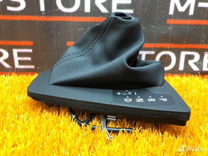 Консоль кпп Bmw X3 E83 M54B25 (256S5) 2006