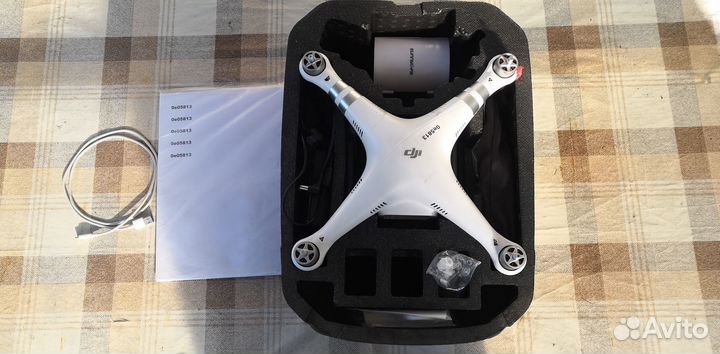 DJI Phantom 3 Advanced без пульта и акумуляторов