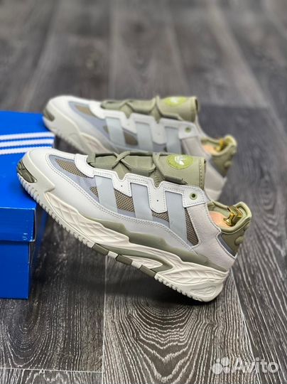 Кроссовки Adidas Niteball
