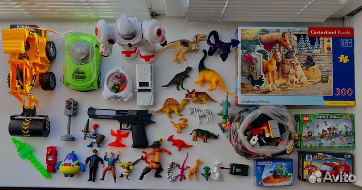 Игрушки для мальчика пакетом