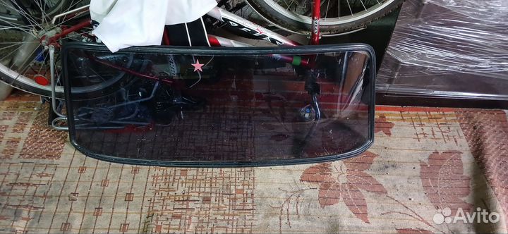 Заднее стекло ваз 2106