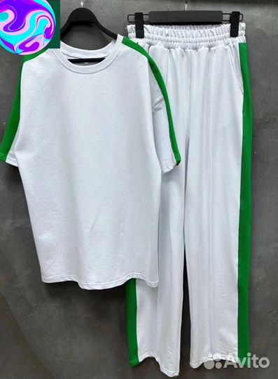 Костюм женский 46 размер