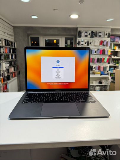 Apple macbook Air 13 m1 8/256gb