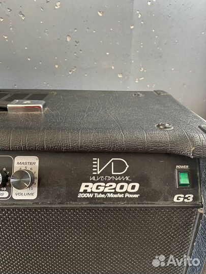 Гитарный Комбоусилитель Randall rg 200