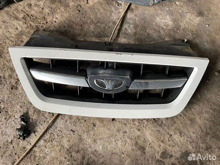 Решетка радиатора на Daewoo Nexia N150