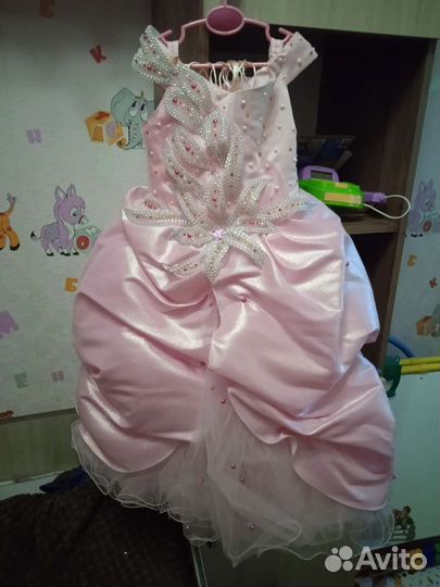 Платье нарядное