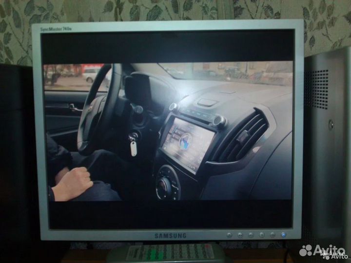 Samsung SyncMaster 740N VGA (17 дюймов)