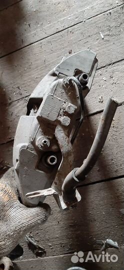 Суппорт передний Audi a8 d3 Ауди А8 Д3