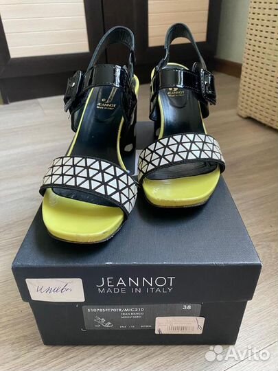 Босоножки Jeannot