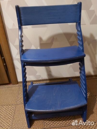 Детский деревянный стульчик