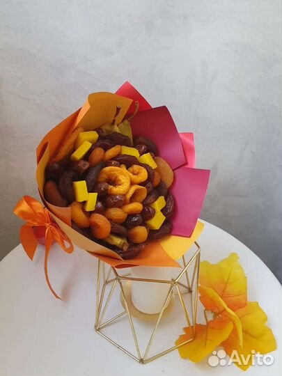 Букет из сухофруктов