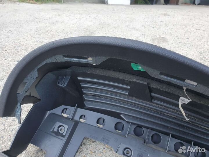 Верхняя часть торпедо (накладка) для Mercedes W221