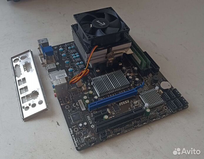 Материнская плата с процессором