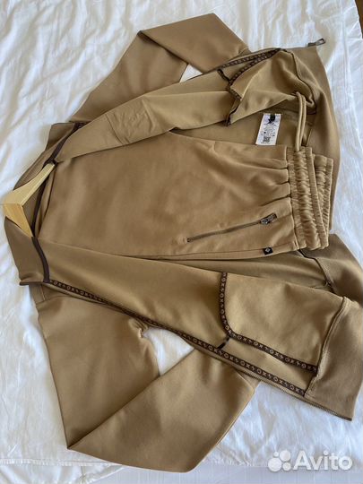 Спортивный комтюм мужской louis vuitton