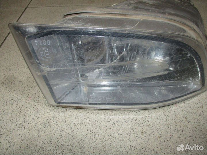 Фара противотуманная правая Toyota LC Prado 120