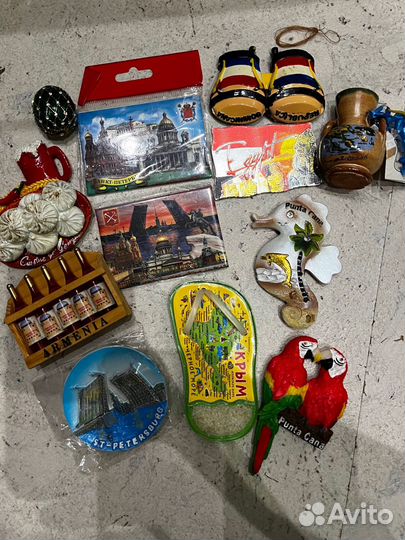 Сувениры и магниты из разных стран