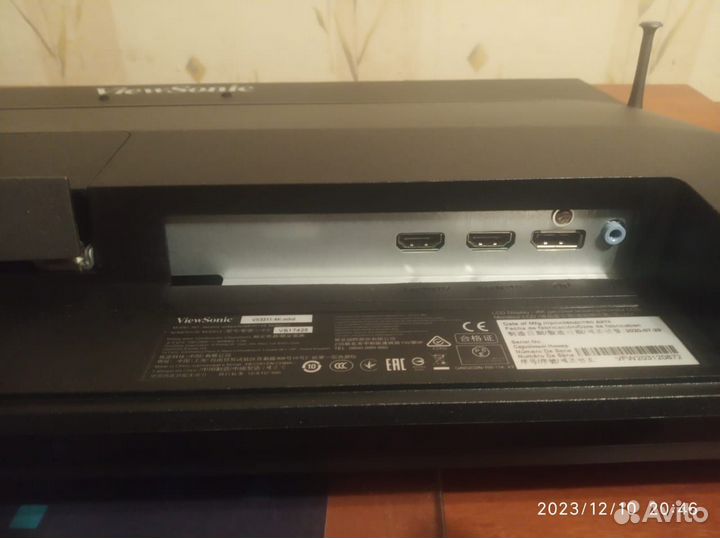 4K монитор с диагональю 32 дюйма