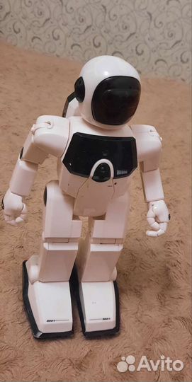 Игрушка робот