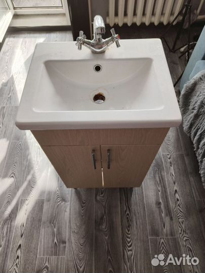 Раковина в ванную с тумбой бу