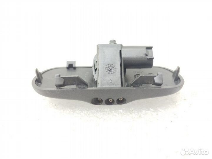 Форсунка стеклоомывателя передняя левая Audi A4 B8