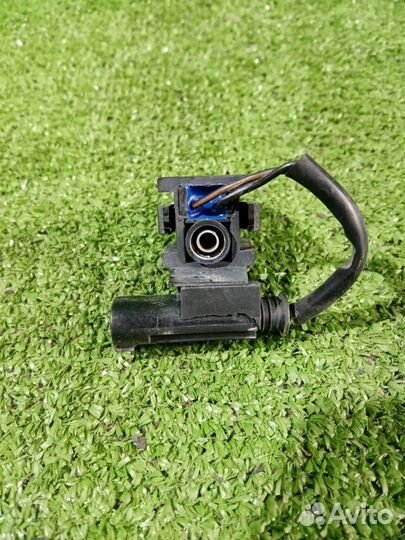 Форсунка стеклоомывателя правая Mercedes-Benz E240