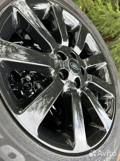 Колеса R20 Range Rover с резиной Toyo 265/50 r20