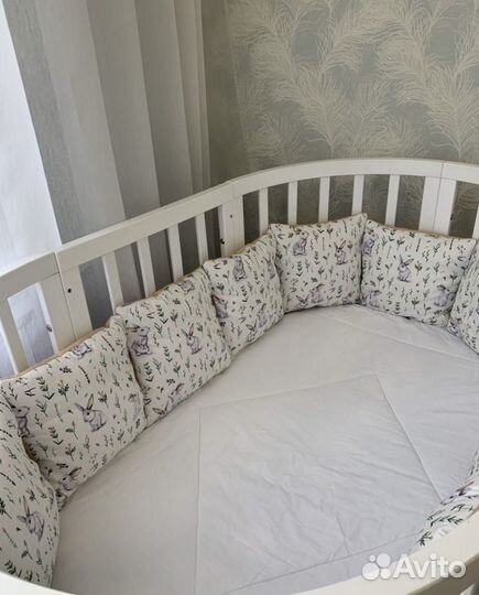 Бортики в кроватку новые