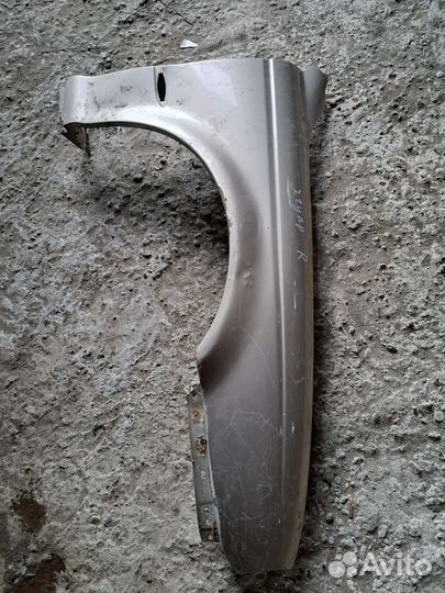 Крыло переднее правое на Jaguar x-type