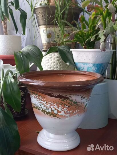 Керамический цветочный горшок