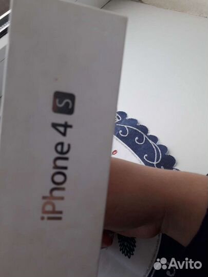 iPhone 4S, 16 ГБ