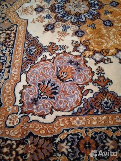 Ковер 2 на 3 бу