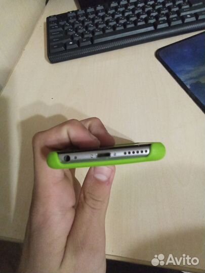iPhone 6S, 16 ГБ
