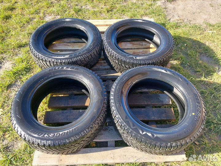 Bridgestone Blizzak Spike-01 205/65 R16 95T