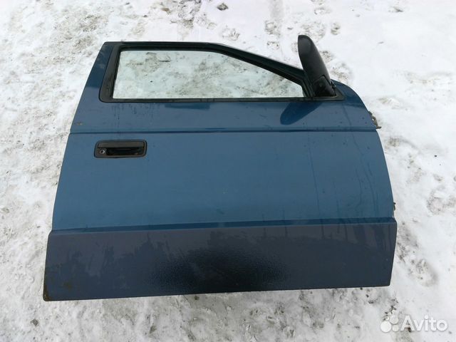 Дверь передняя правая Dodge Caravan 2 1991-1995