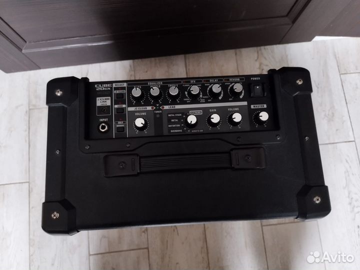 Комбоусилитель Roland Cube 20GX
