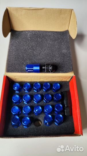 Колесные гайки Rays