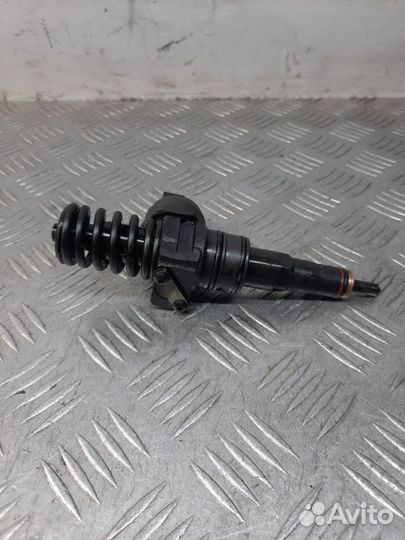 Форсунка Volkswagen Golf хэтчбек 1.9 BKC 2005