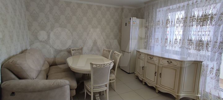 2-к. квартира, 84 м², 6/10 эт.