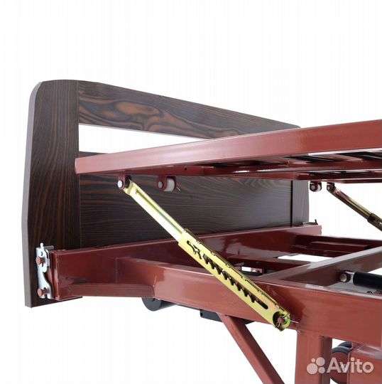 Медицинская кровать для инвалидов