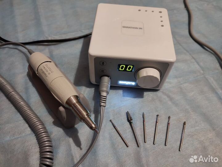 Аппарат для маникюра и пылесос