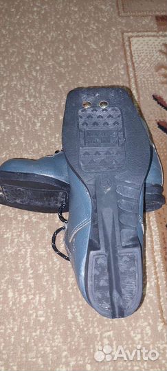 Лыжные ботинки 34р-р для классических лыж